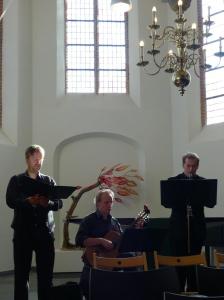 Tenor: Erik Janse, klarinettist Marnix van den Berg en gitarist Jan-Lucas van Velzen tijdens de uitvoering van De verloren zoon in Doorn: 25 sept 2016